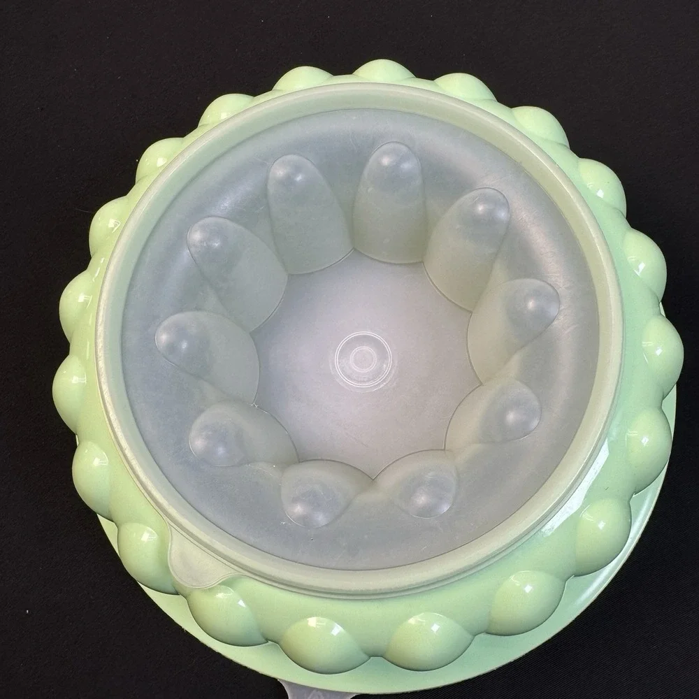 Vintage Tupperware Mint Green Jello Mold‎  1202